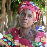 Guinea-Bissau Frau Tracht PRIORI Reisen